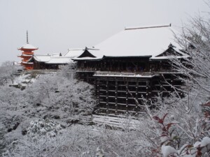雪の清水寺 本堂全景 雪の清水寺 本堂全景