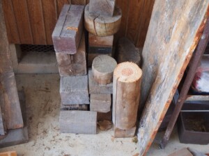 処分に困った大型の廃材